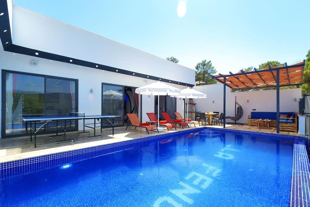 Villa Fenomen 2 / Kalkan คาช ภายนอก รูปภาพ